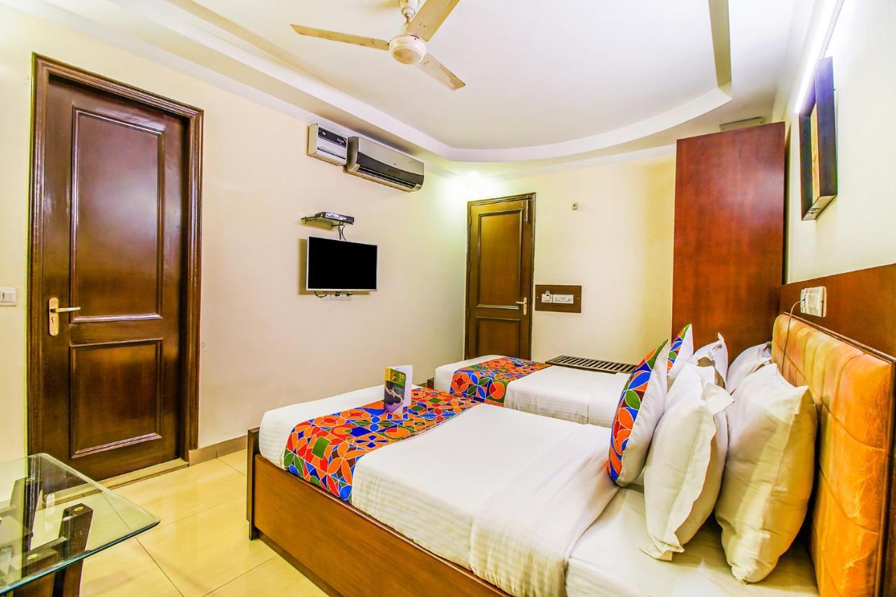 Fabhotel Signature Plaza New Delhi Eksteriør bilde