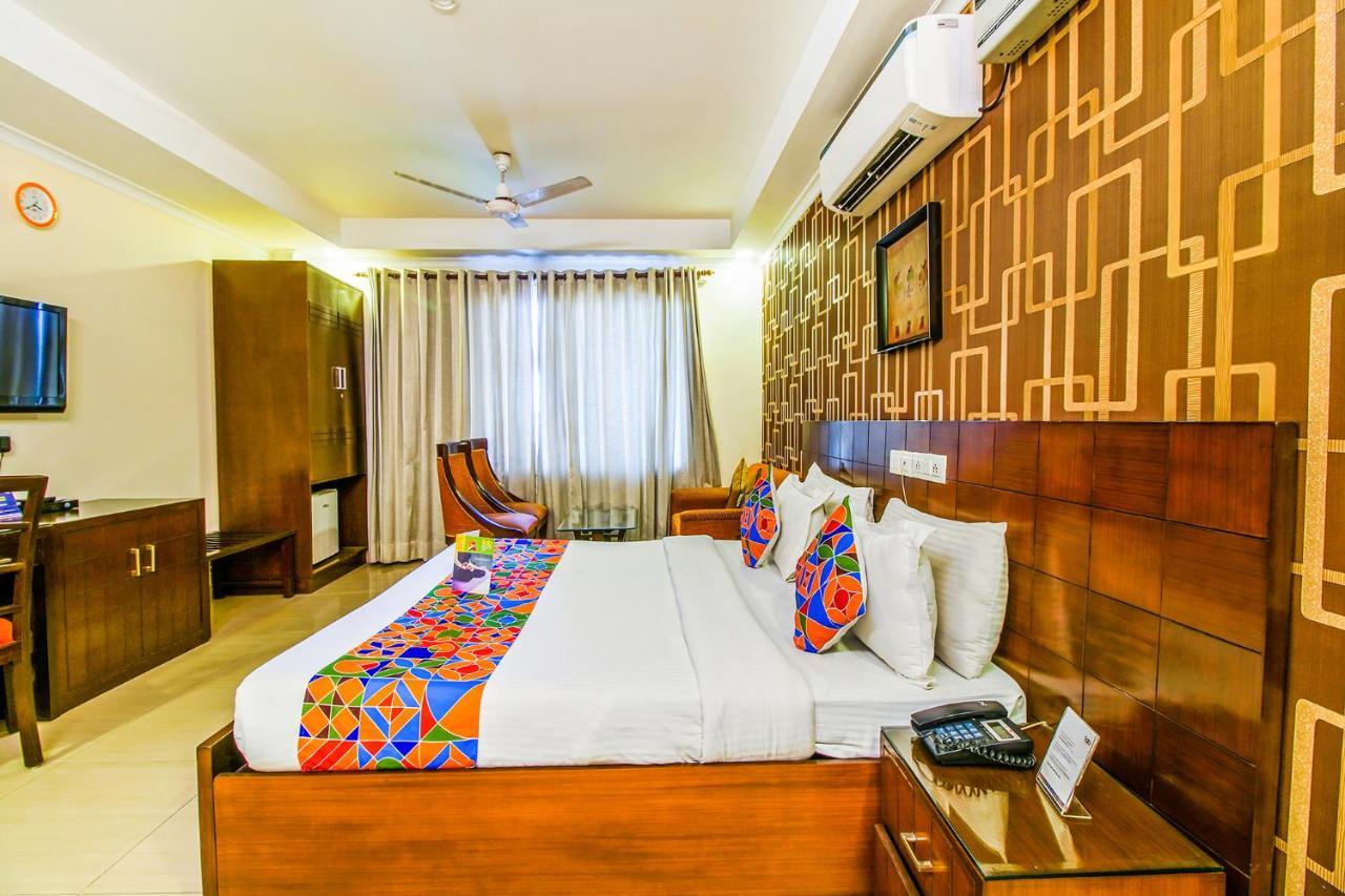 Fabhotel Signature Plaza New Delhi Eksteriør bilde